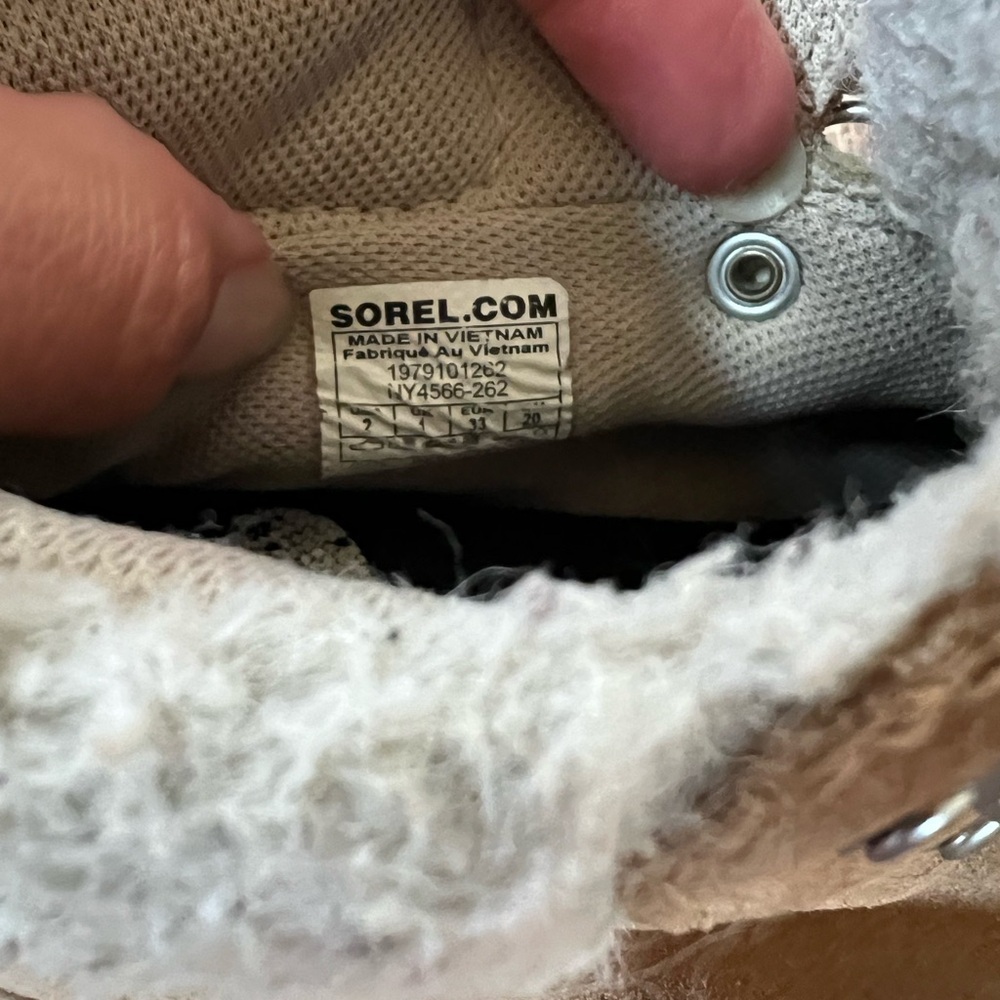 Sorel Girls Out n About Tan Boots with Suede Upper and Lace-Up Design - Picture 5 of 5